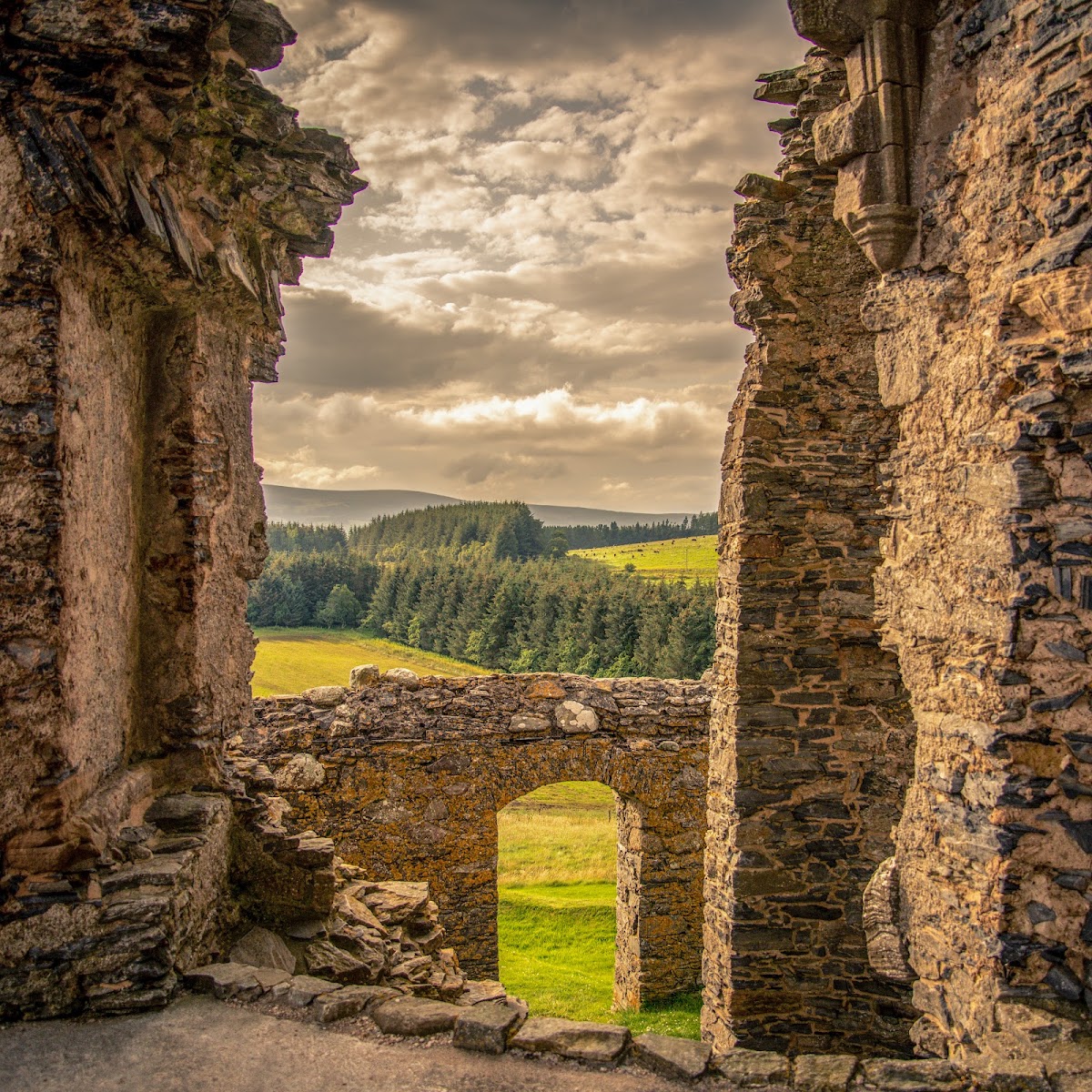 Auchindoun Castle, further view