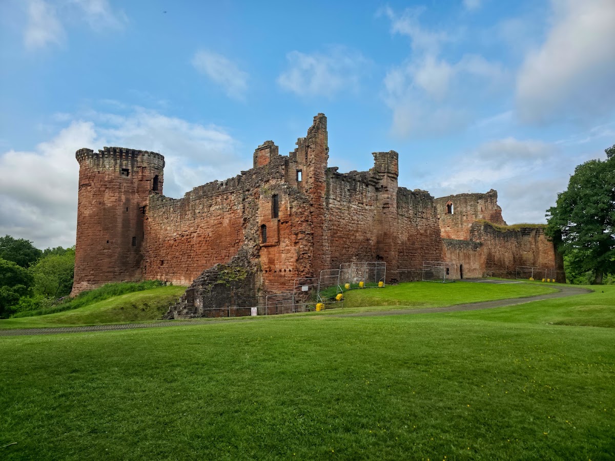 Bothwell Castle, further view