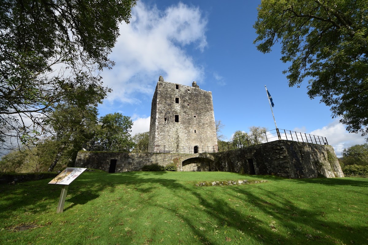 Cardoness Castle, further view