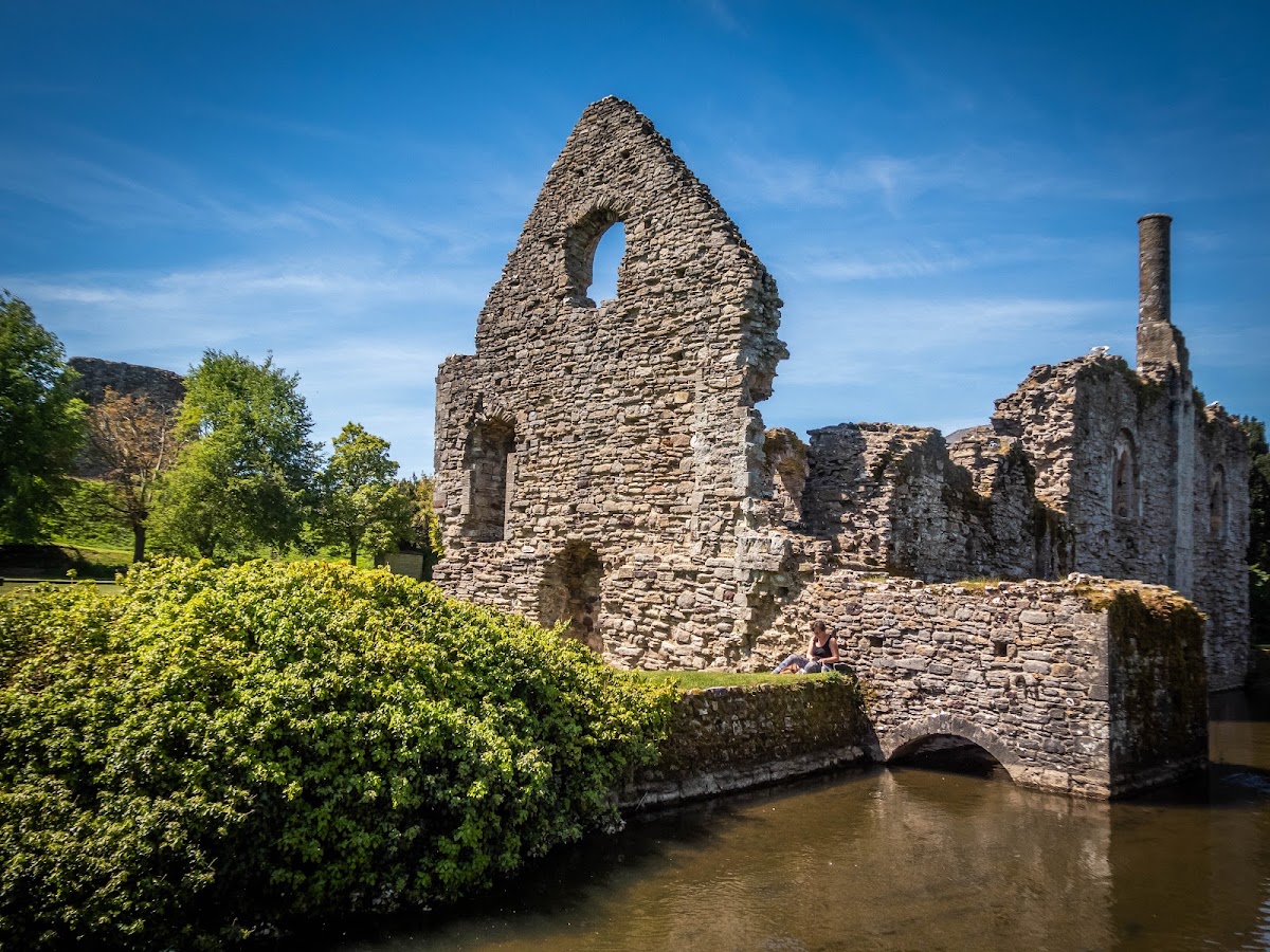 Christchurch Castle and Norman House, further view