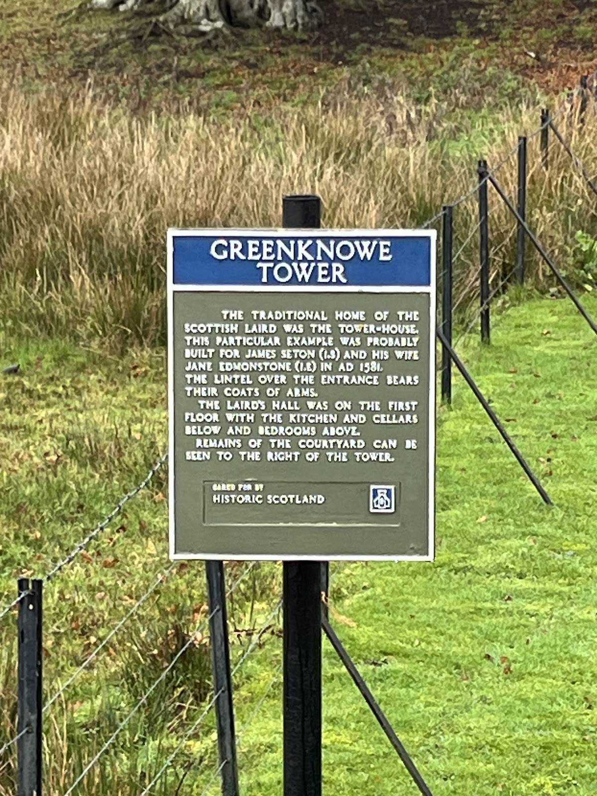 Greenknowe Tower, further view