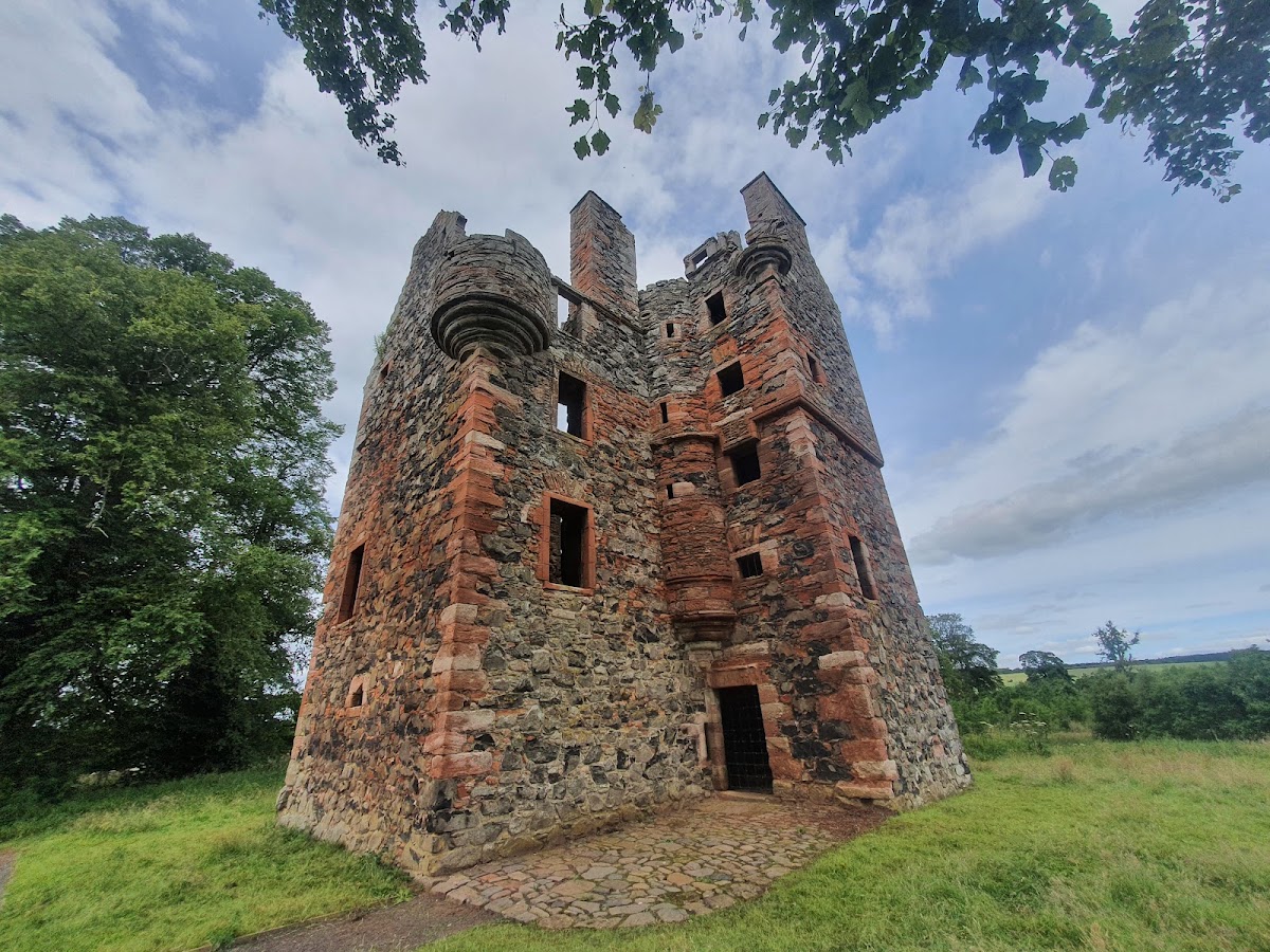 Greenknowe Tower