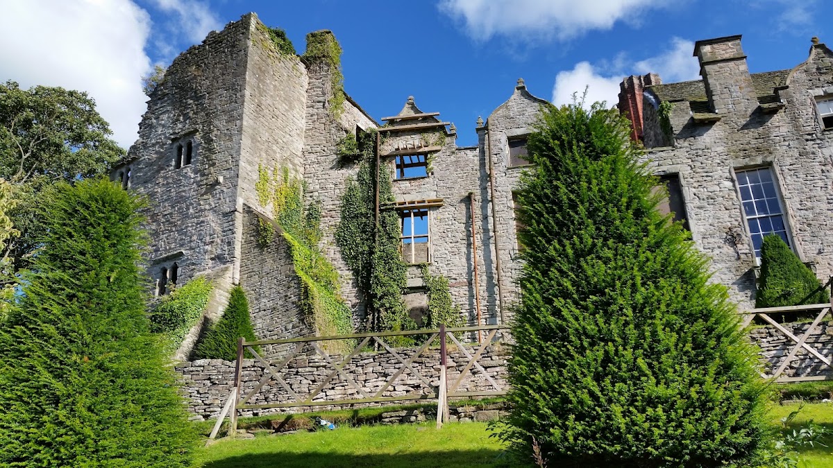 Hay Castle, further view