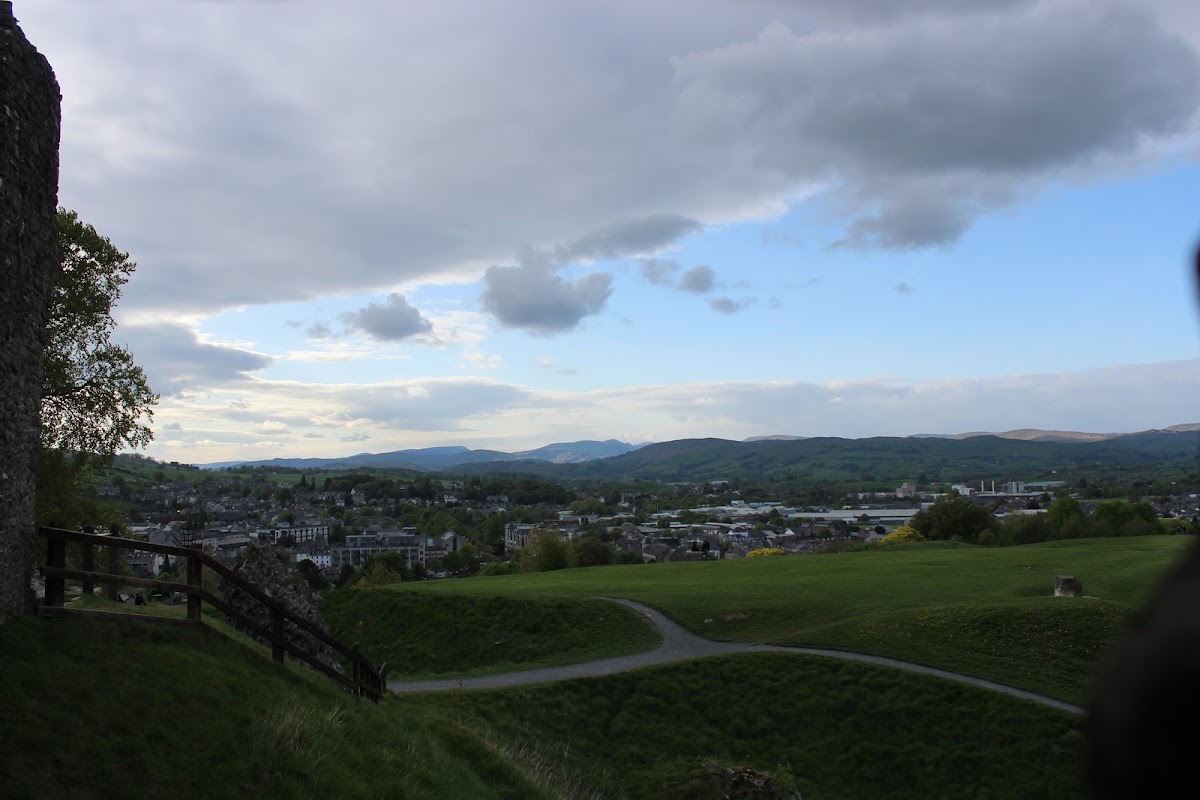 Kendal Castle, further view