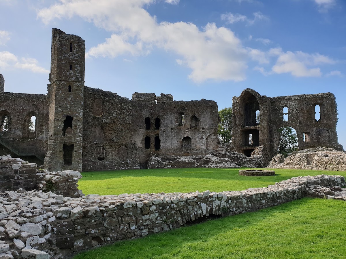 Llawhaden Castle, further view