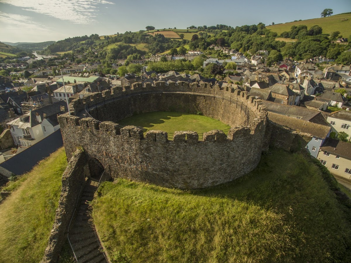 Totnes Castle, further view