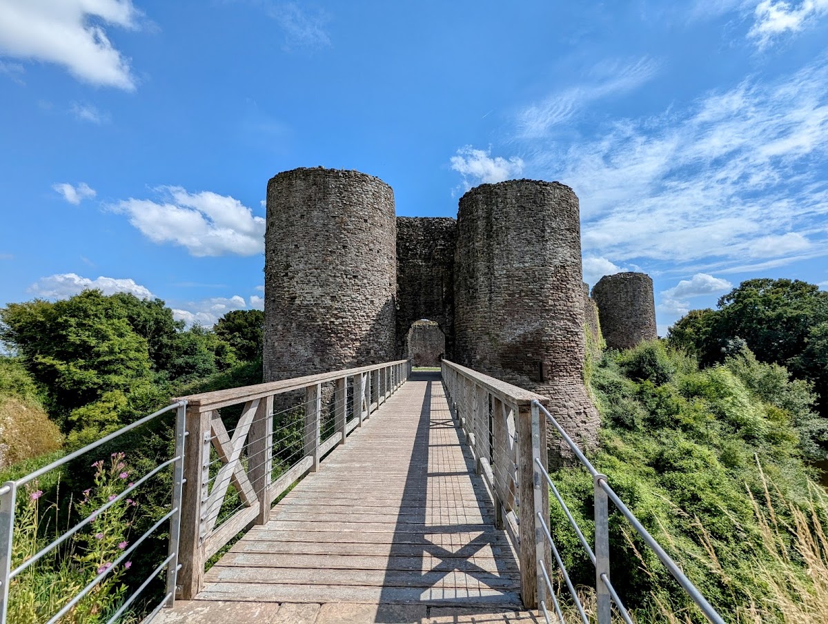 White Castle, further view